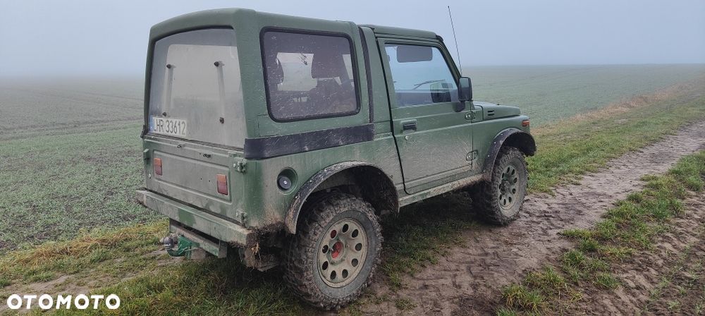 Suzuki Samurai - 3