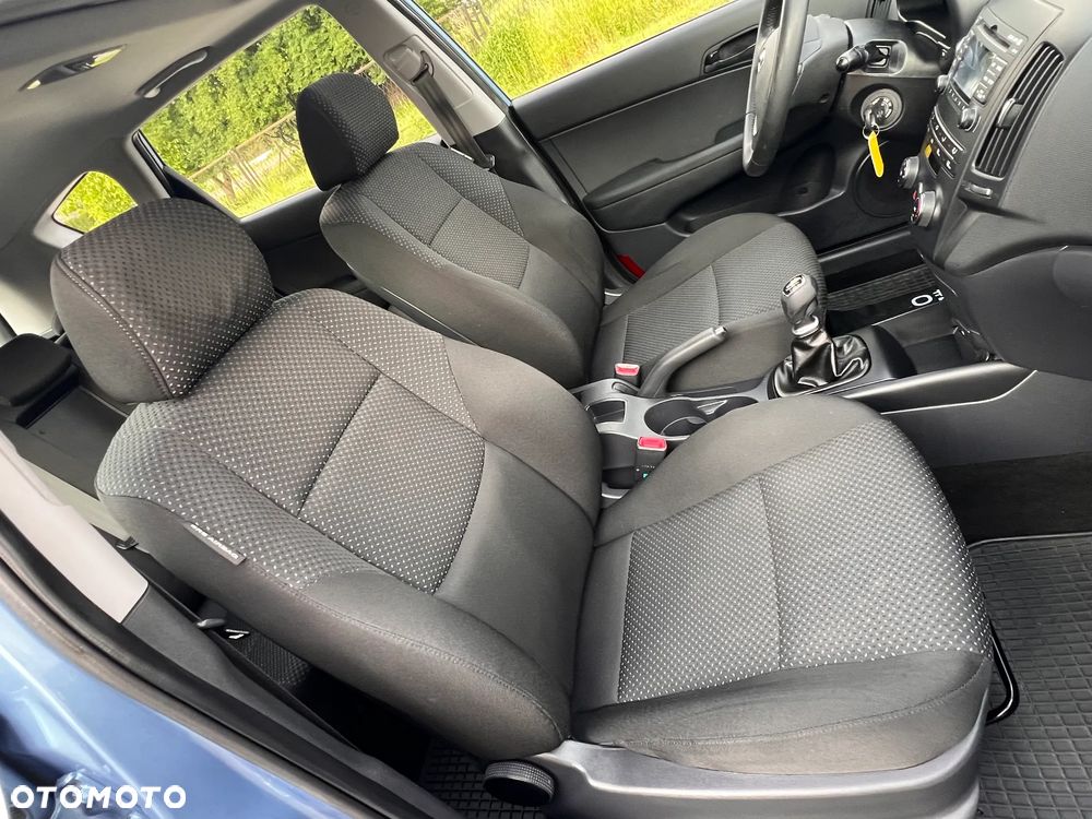 Hyundai i30 1.6 CRDi Style EU5 - 22