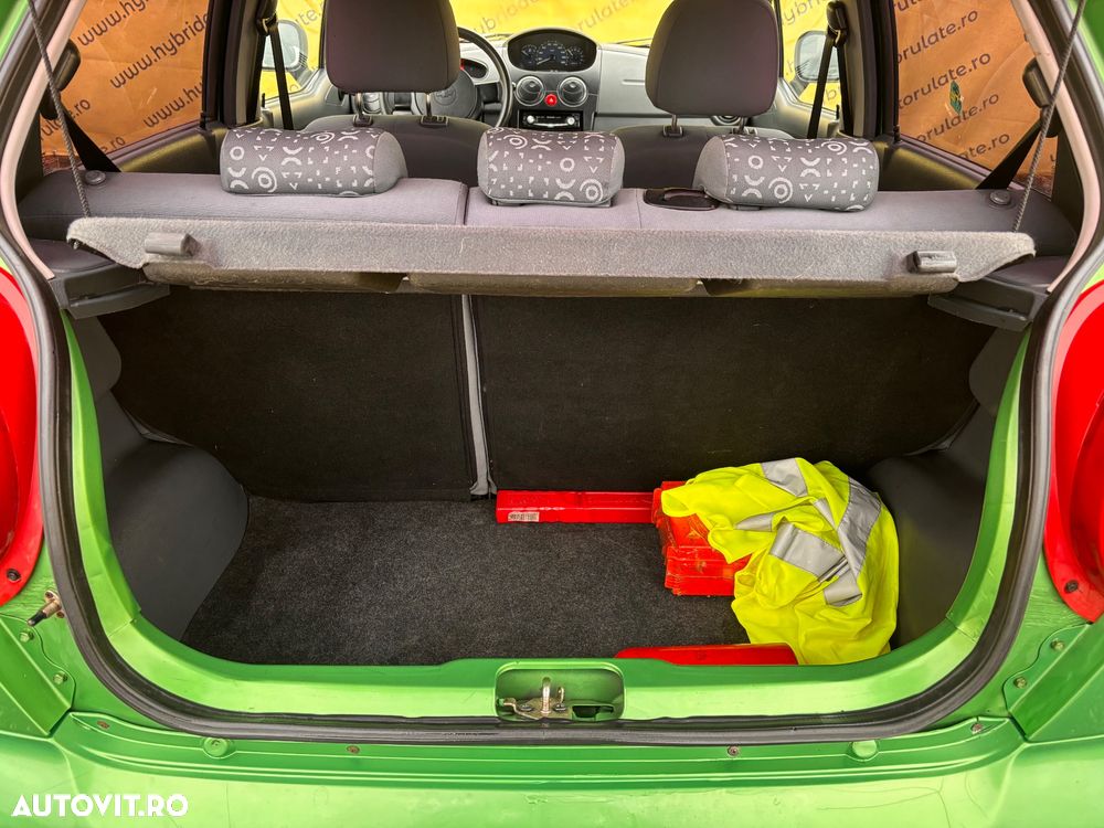 Chevrolet Spark 0.8 SE 155 - 17