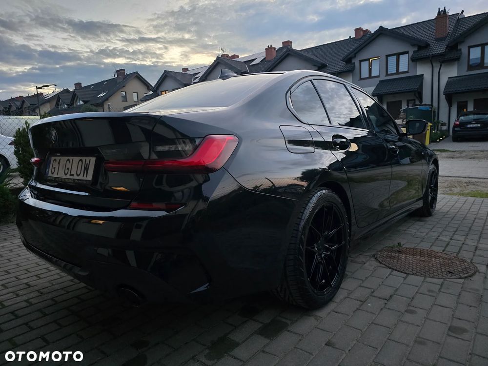 BMW Seria 3 318i M Sport - 5