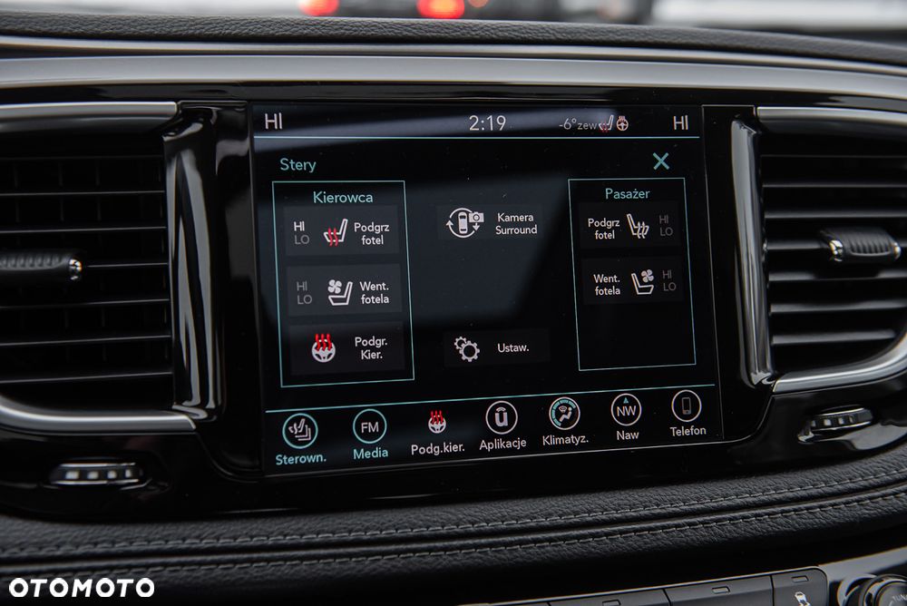 Chrysler Pacifica - 22