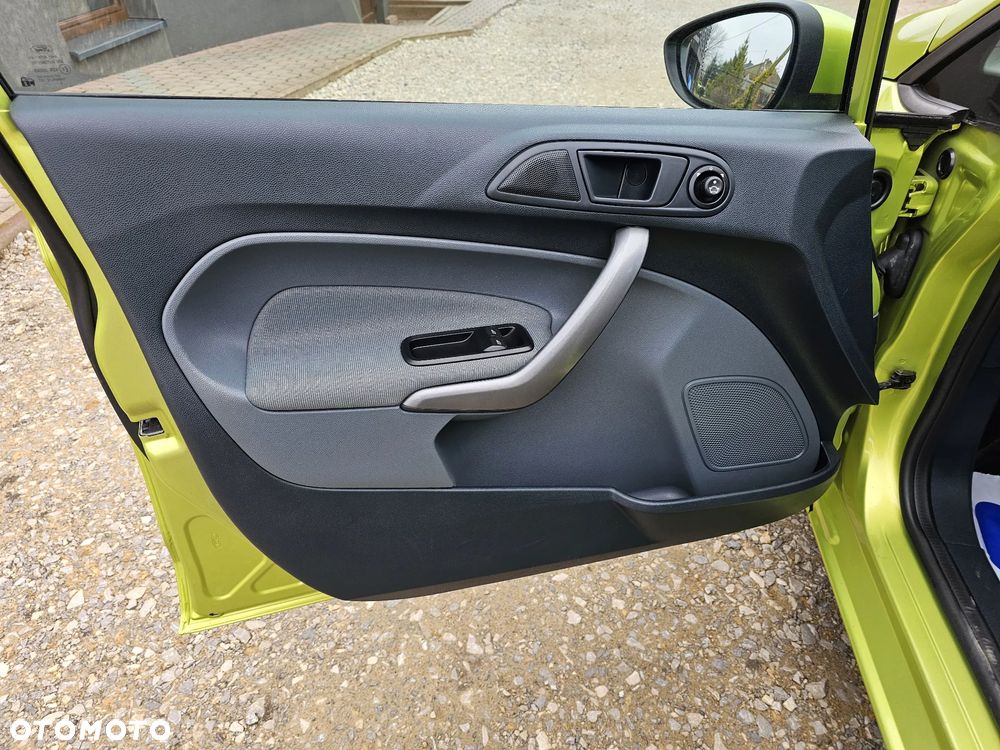 Ford Fiesta - 13