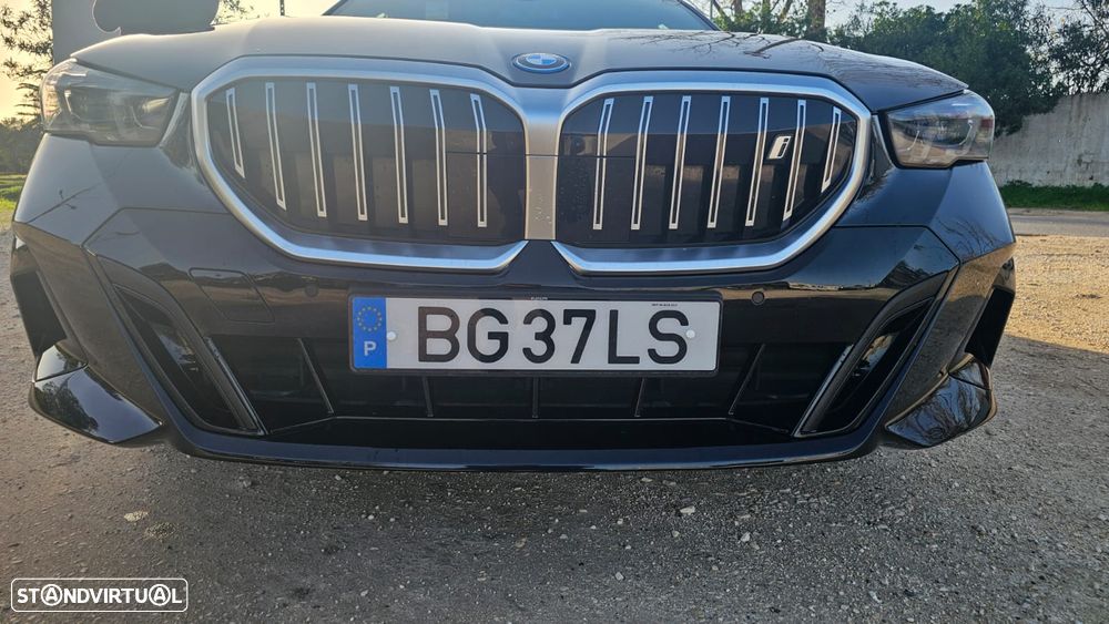 BMW i5 eDrive40 Pack Desportivo M - 13