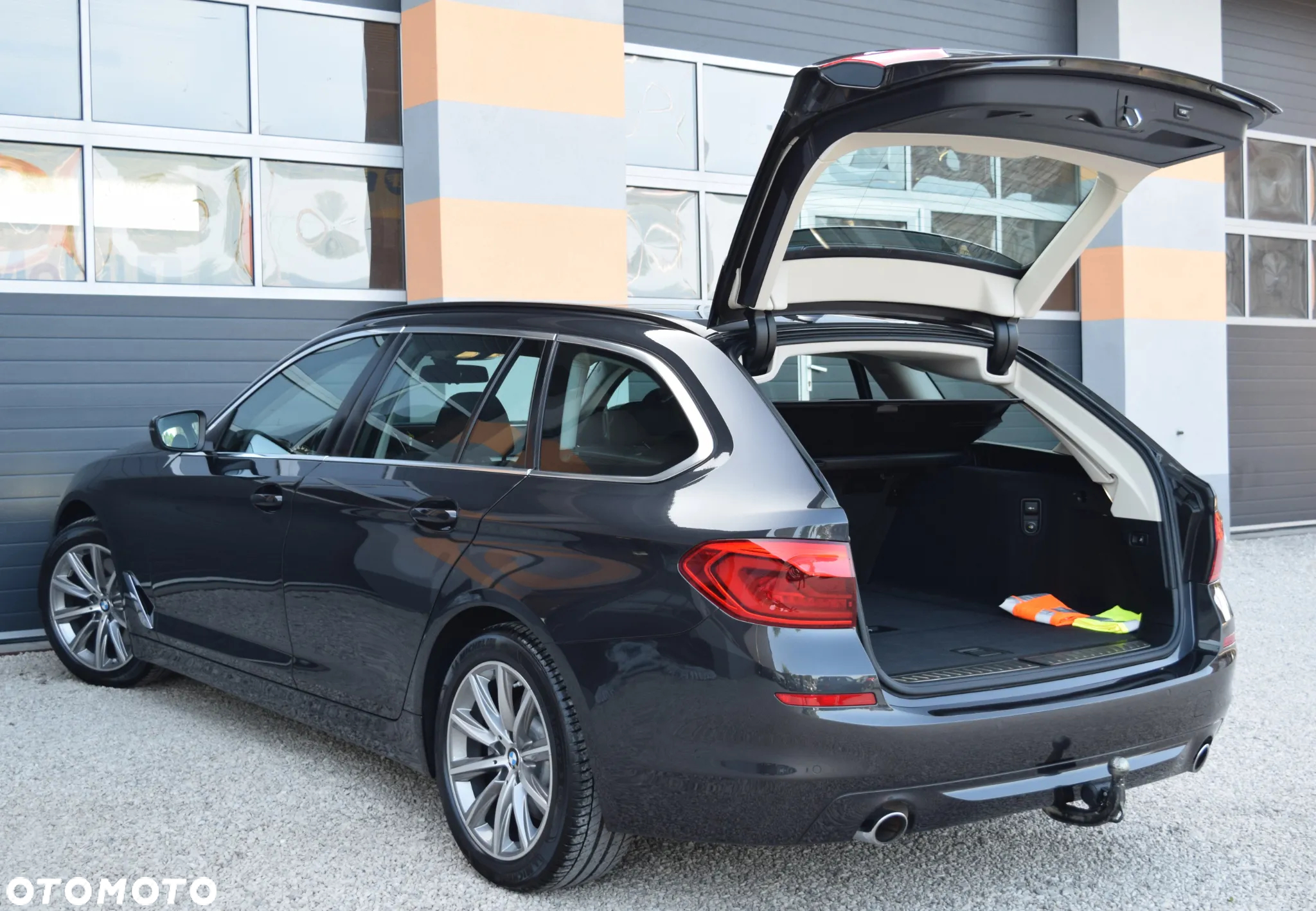 BMW Seria 5 530i GPF Sport - 14