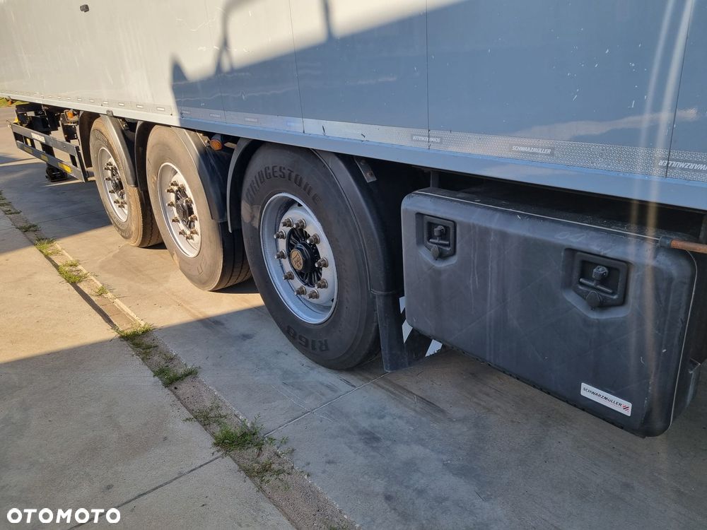 Schwarzmuller Ruchoma podłoga 92m3 Podłoga 10 mm 2018 rok - 10