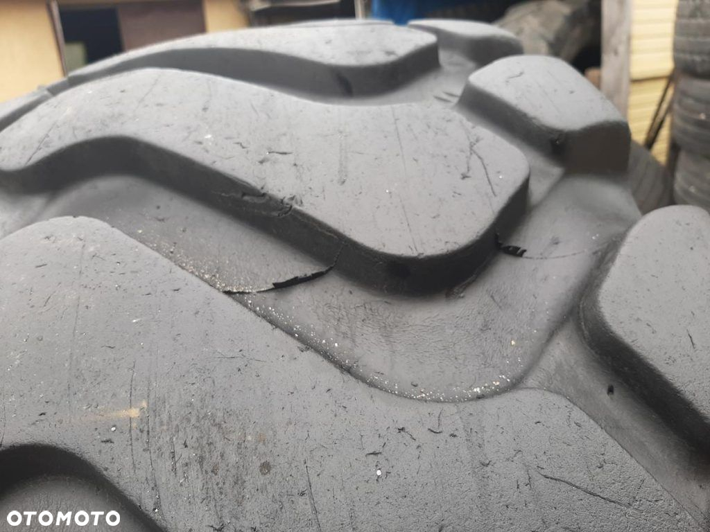 Opona używana przemysłowa 20.5R25 MICHELIN XHA2; 3000zł W4097 - 7
