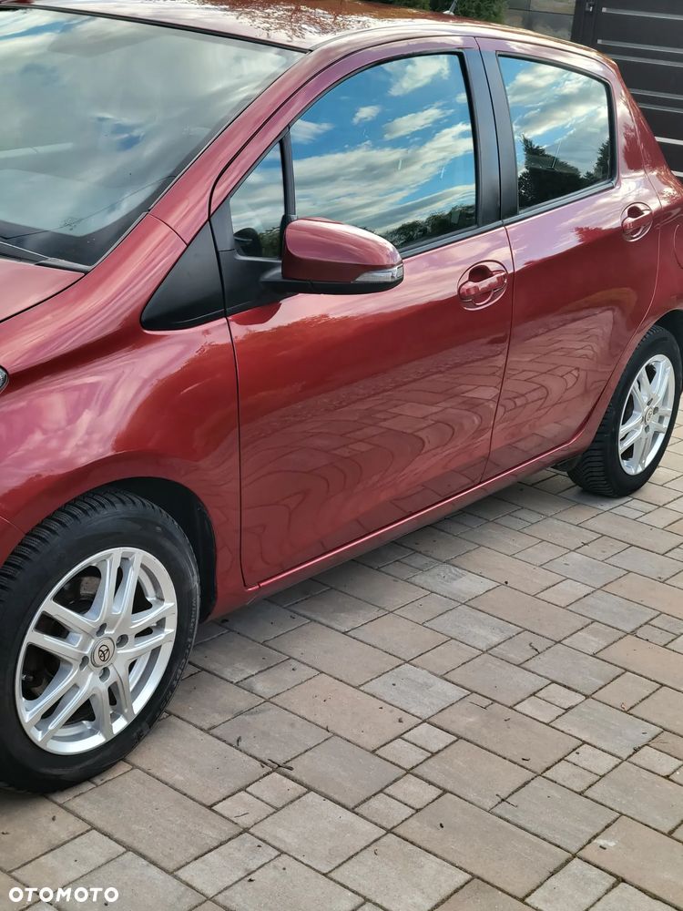 Toyota Yaris - 16