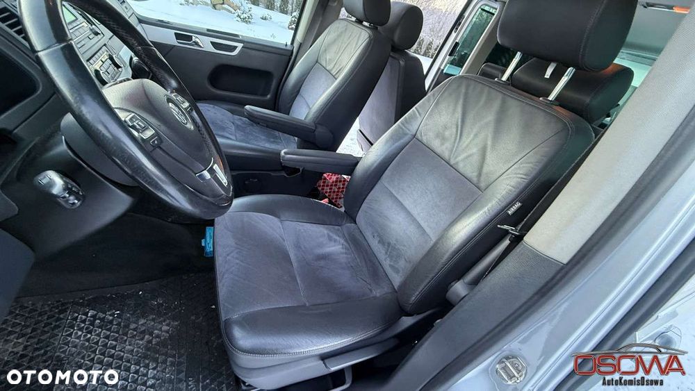 Volkswagen Multivan - 23