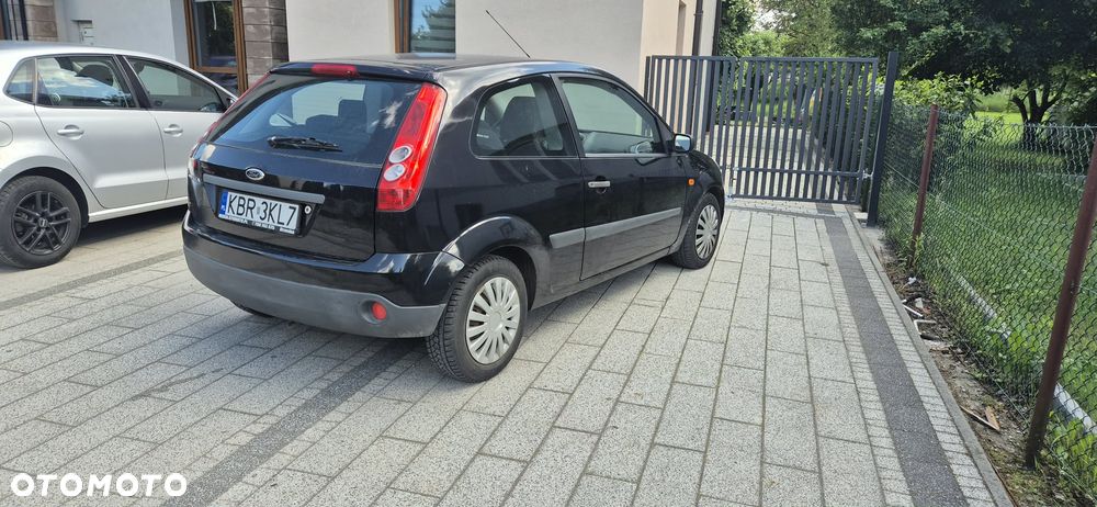 Ford Fiesta 1.3 Ambiente - 5