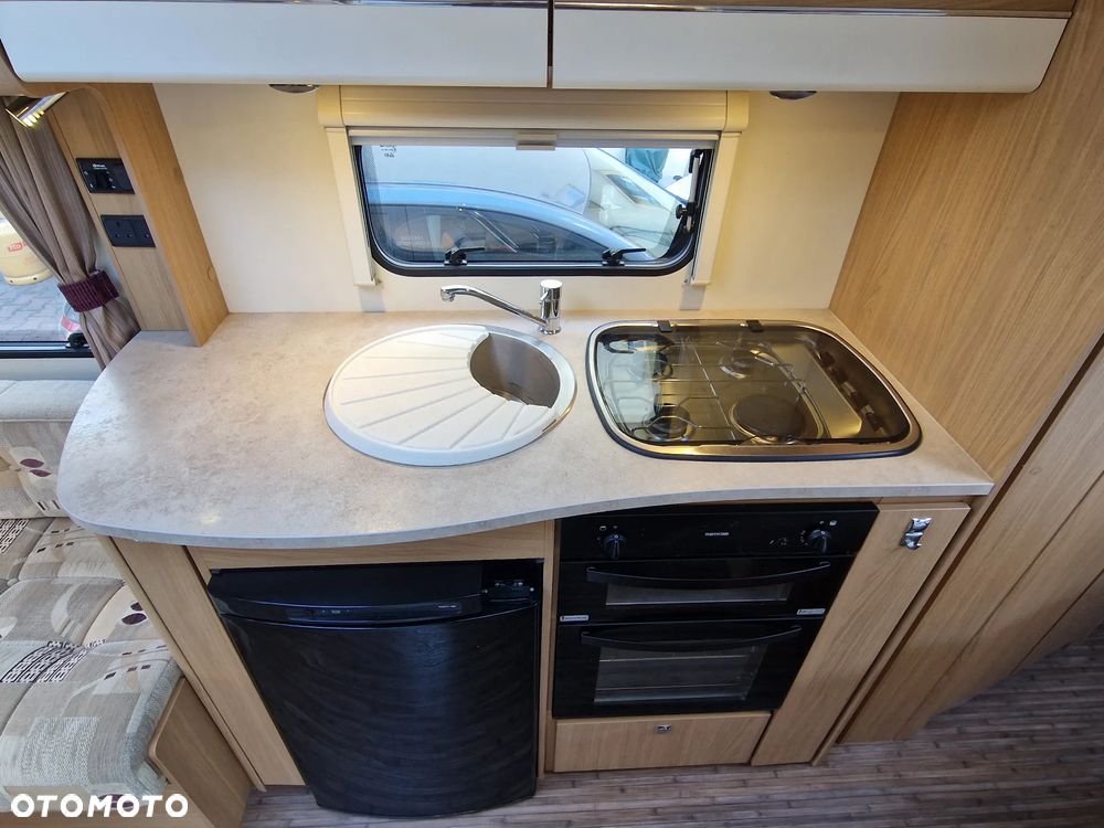 Elddis Chatsworth - 12