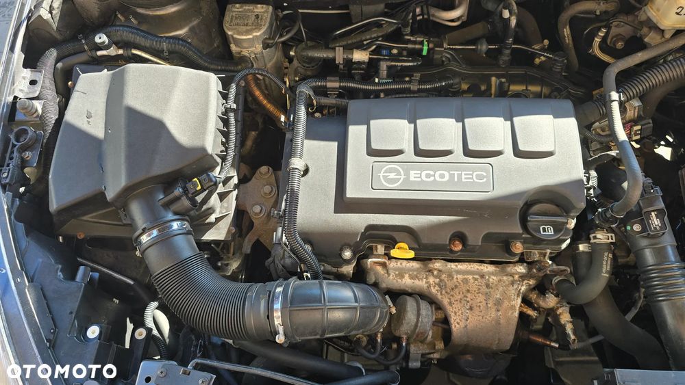 Opel Astra 1.4 Turbo Innovation - 20