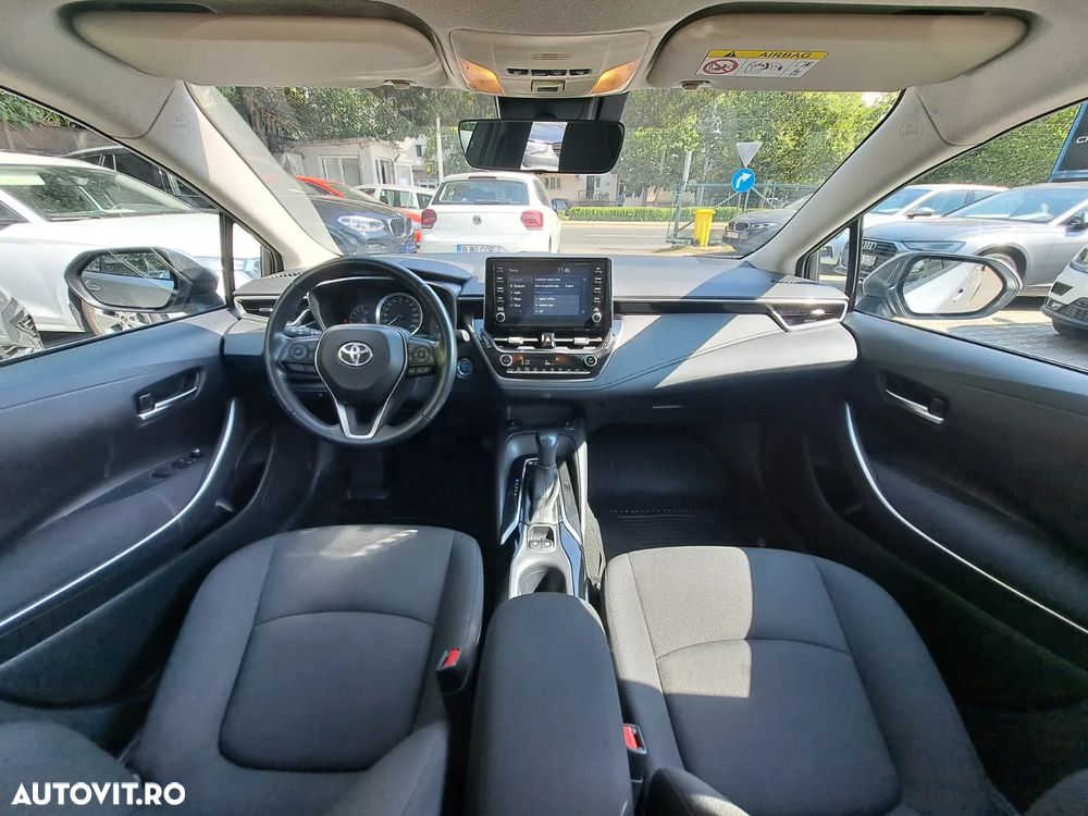 Toyota Corolla 1.8 HSD Business - 9