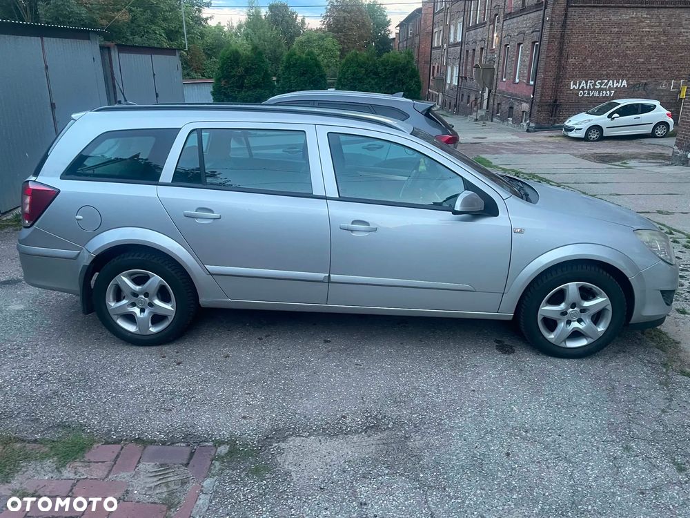 Opel Astra 1.7 CDTI - 9