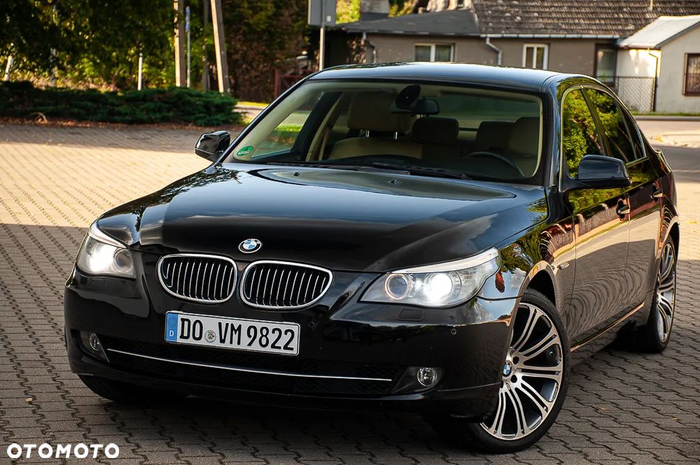 BMW Seria 5 525d - 17