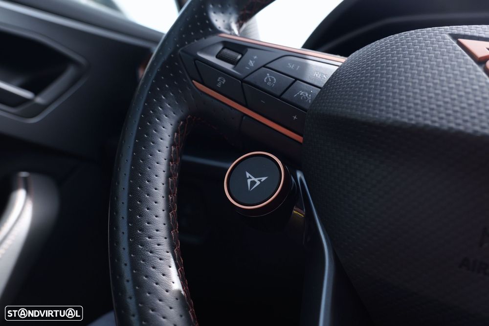 Cupra Formentor VZ 1.4 e-Hybrid DSG Priority - 33