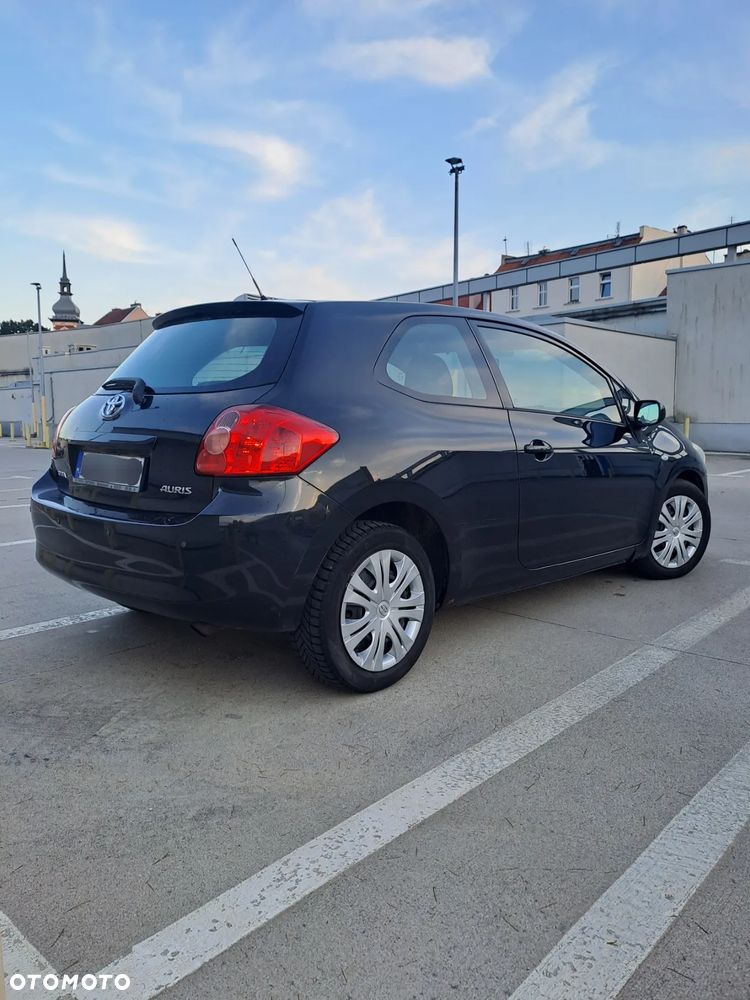 Toyota Auris 2.0 D-4D - 13