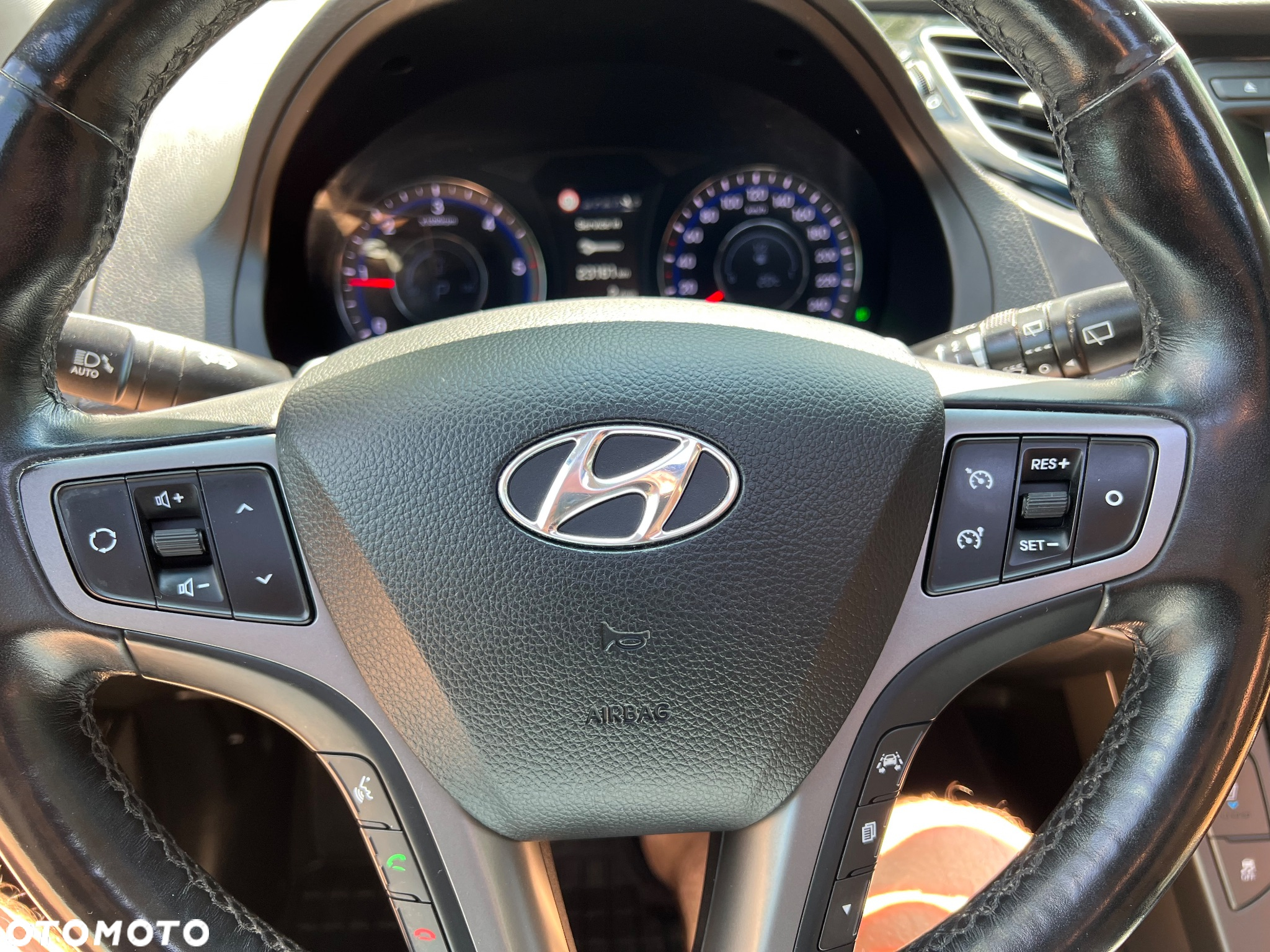 Hyundai i40 1.7 CRDi BlueDrive Premium DCT - 19