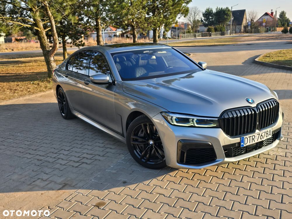 BMW Seria 7 750i xDrive sport - 2