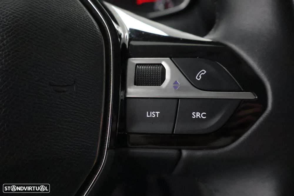 Peugeot 208 1.2 PureTech Active Pack - 18