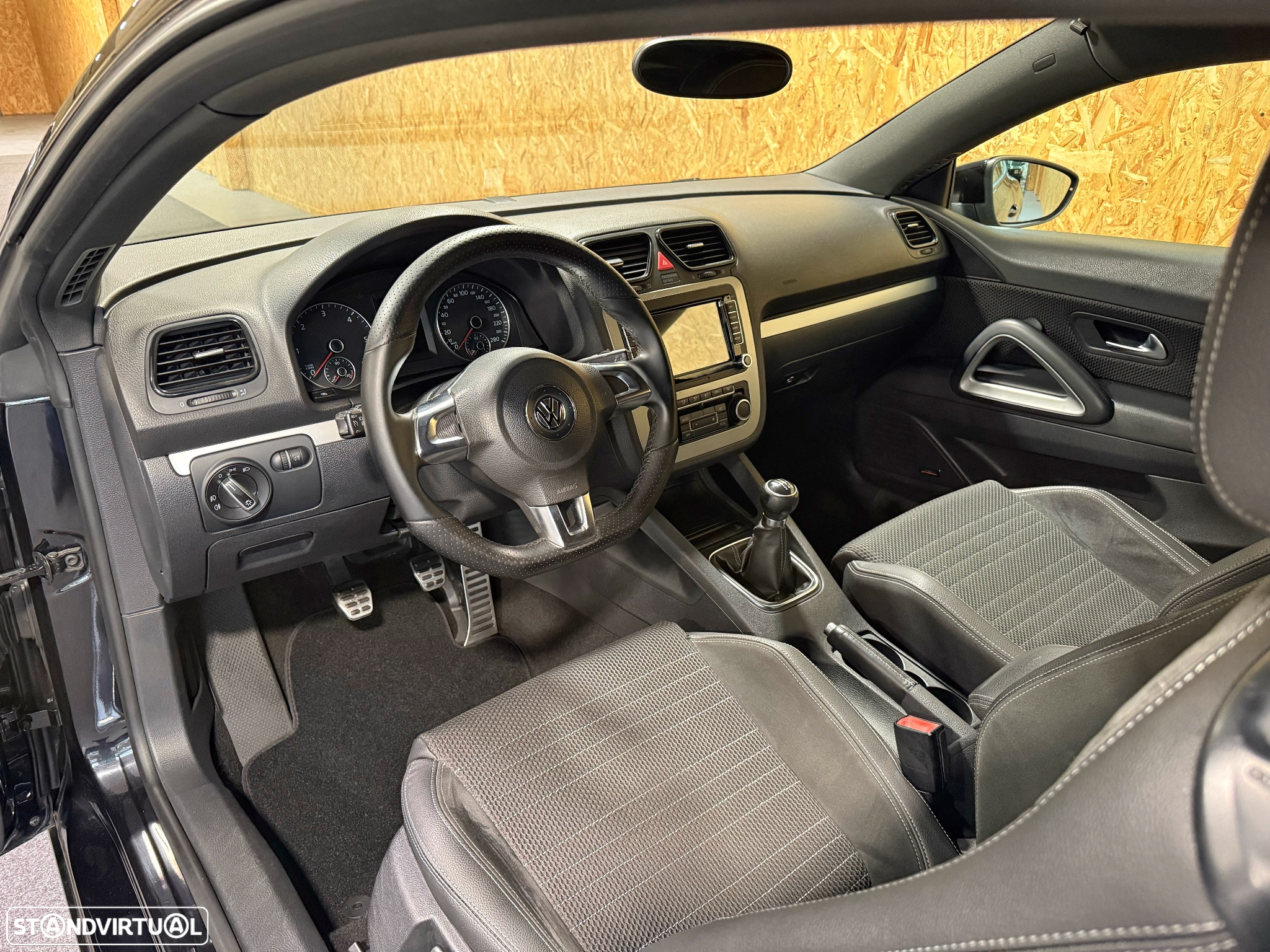 VW Scirocco 2.0 TDI Sport - 15