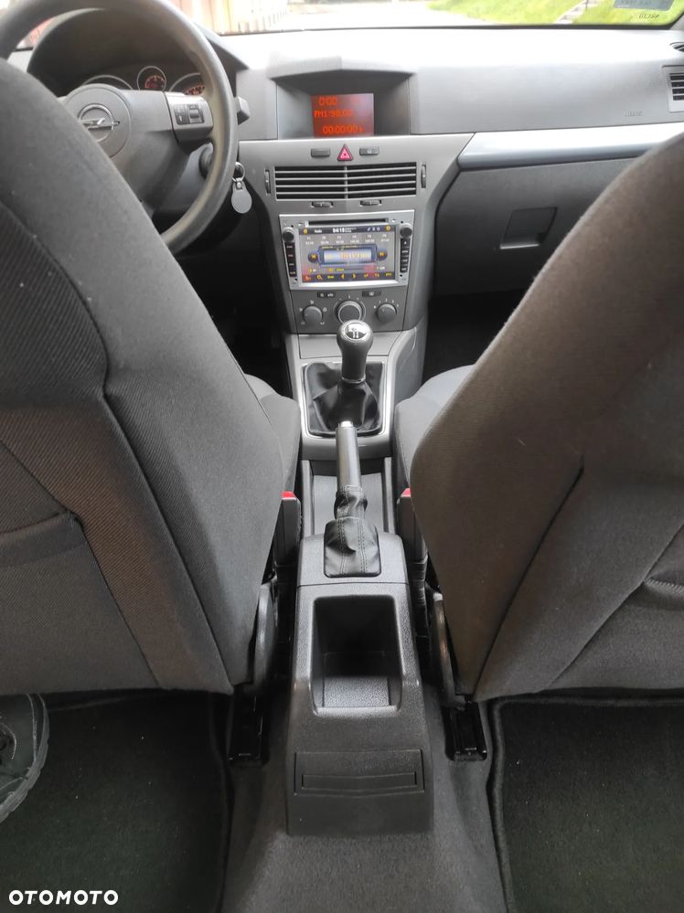 Opel Astra 1.6 Sport - 13