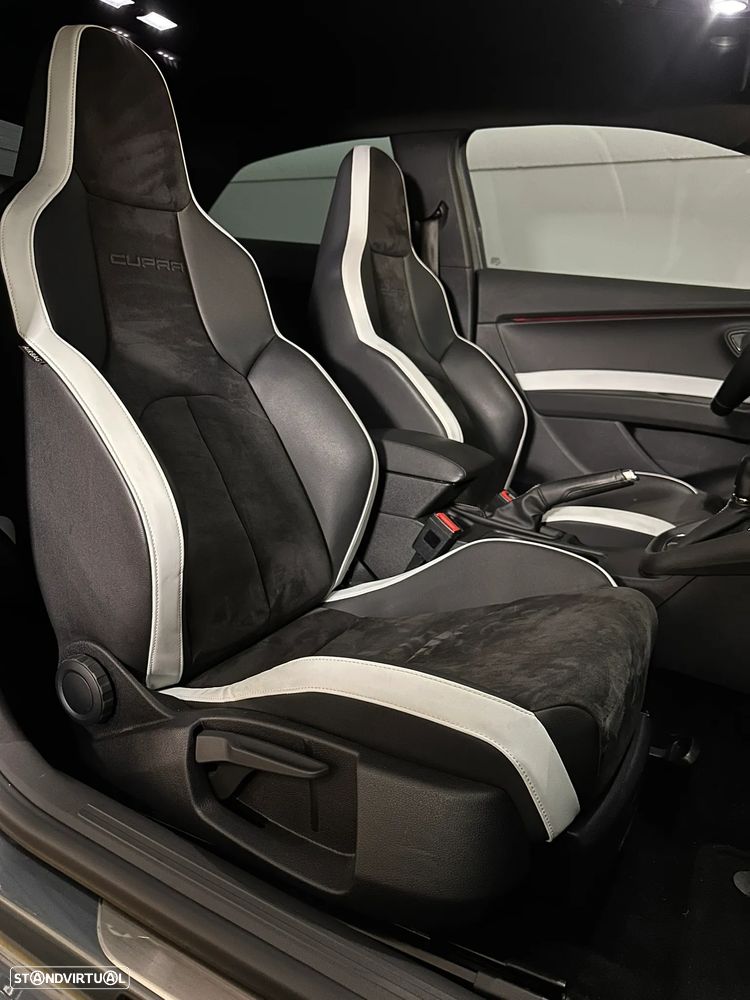 SEAT Leon 2.0 TSI Cupra DSG S/S - 11