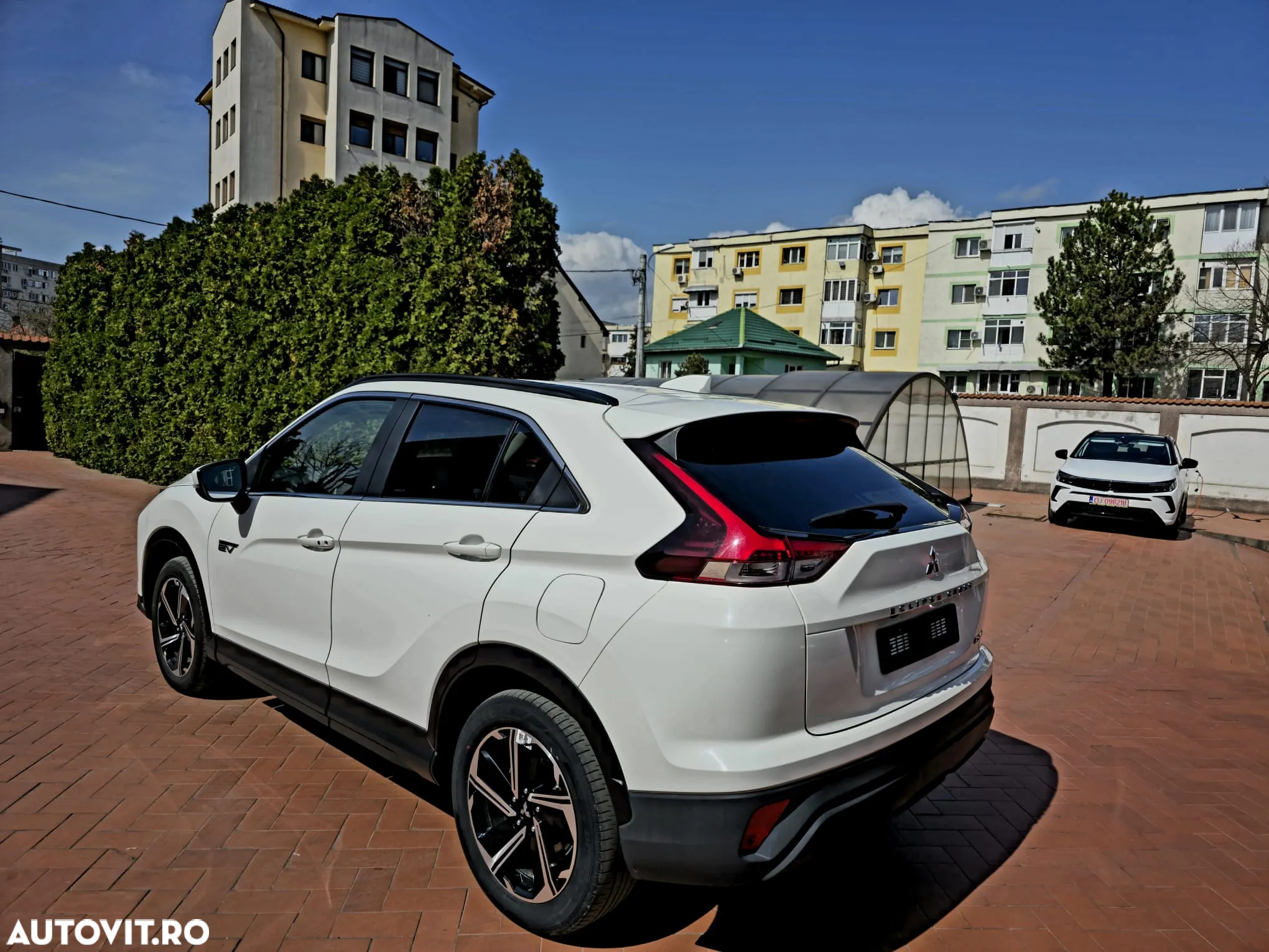Mitsubishi Eclipse-Cross Plug-In Hybrid 4WD Plus Select - 11