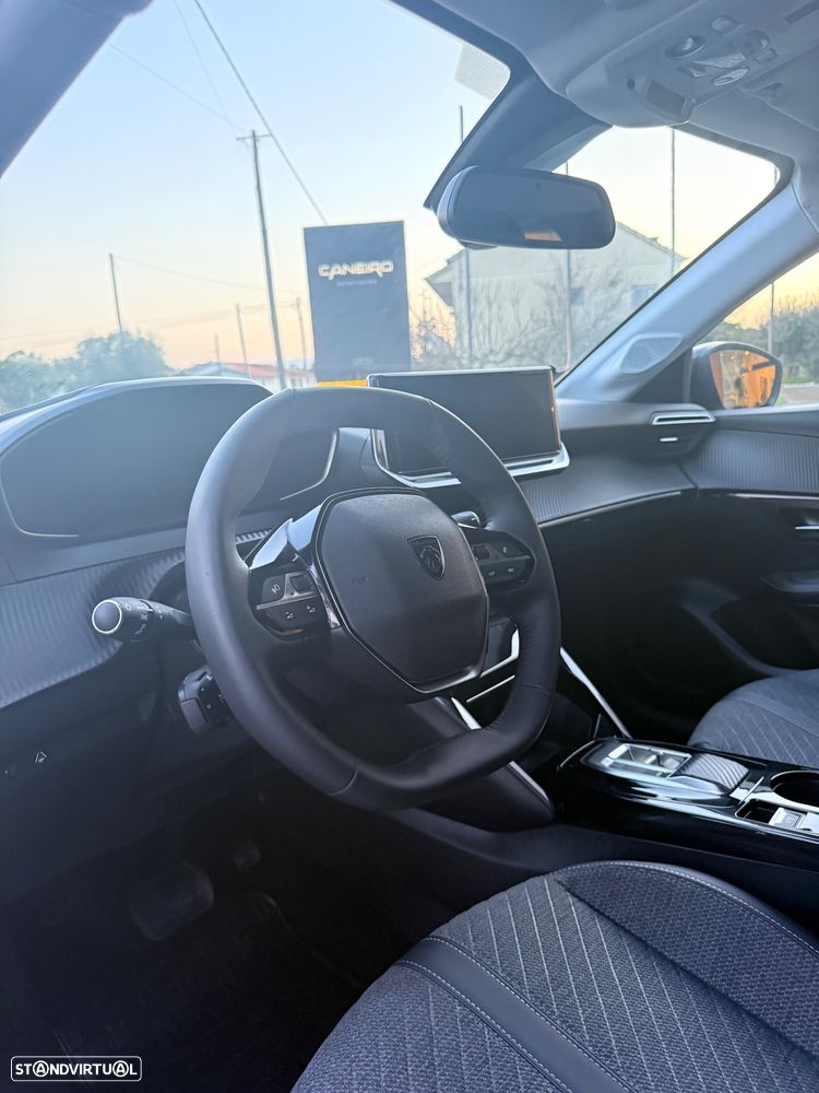 Peugeot e-208 51 kWh Allure - 25