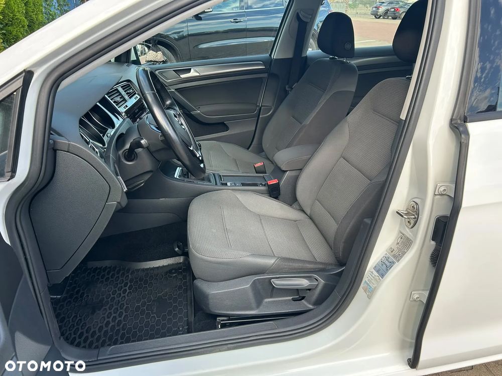 Volkswagen Golf 1.6 TDI BMT Comfortline - 34