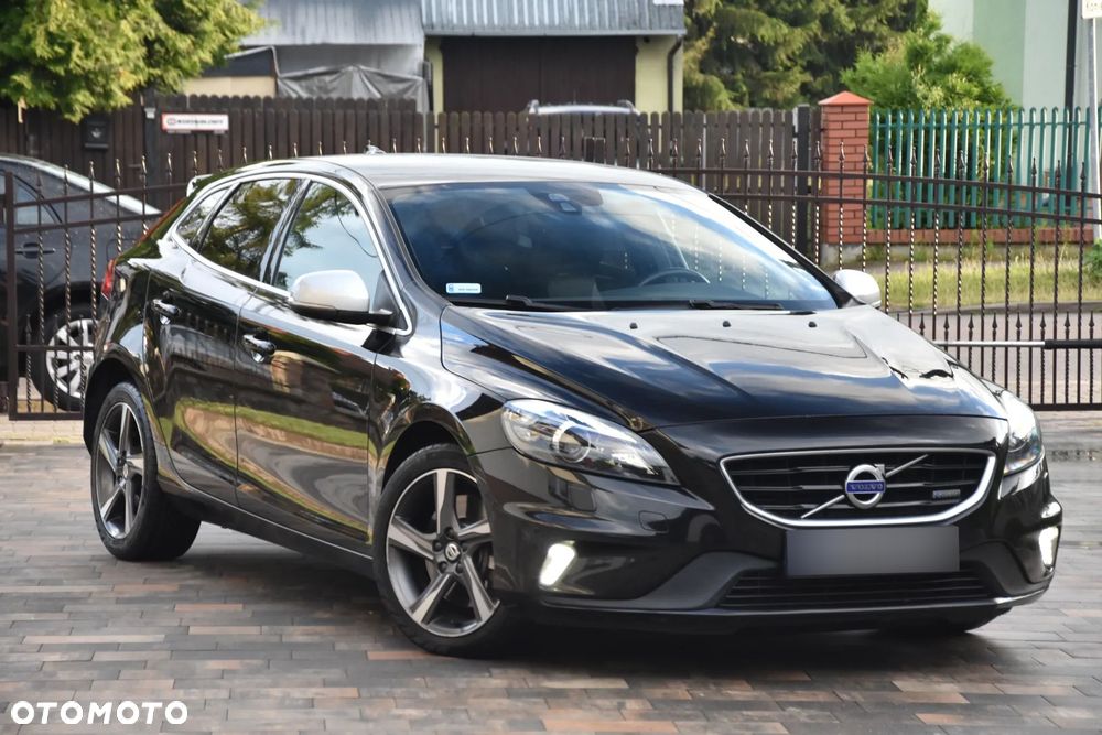 Volvo V40 D4 Drive-E R-Design Summum - 1