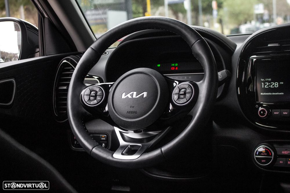 Kia e-Soul Vision - 38