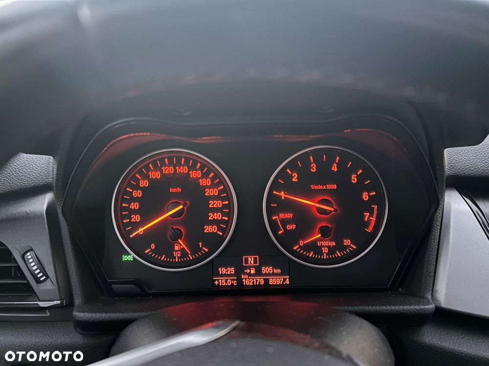 BMW Seria 2 218i - 10