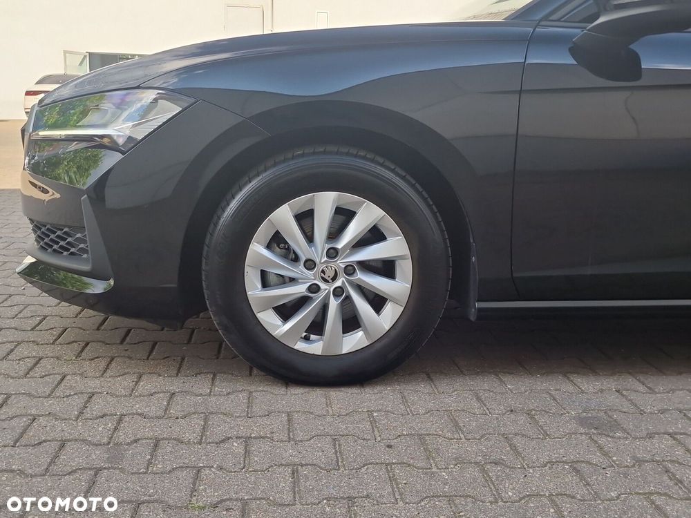 Skoda Superb 2.0 TDI SCR Essence DSG - 19