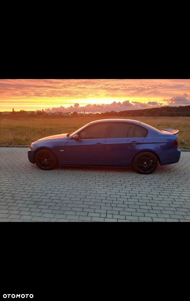 BMW Seria 3 318d - 4