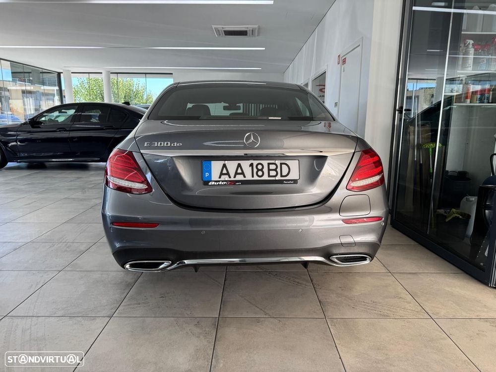 Mercedes-Benz E 300 de AMG Line - 8