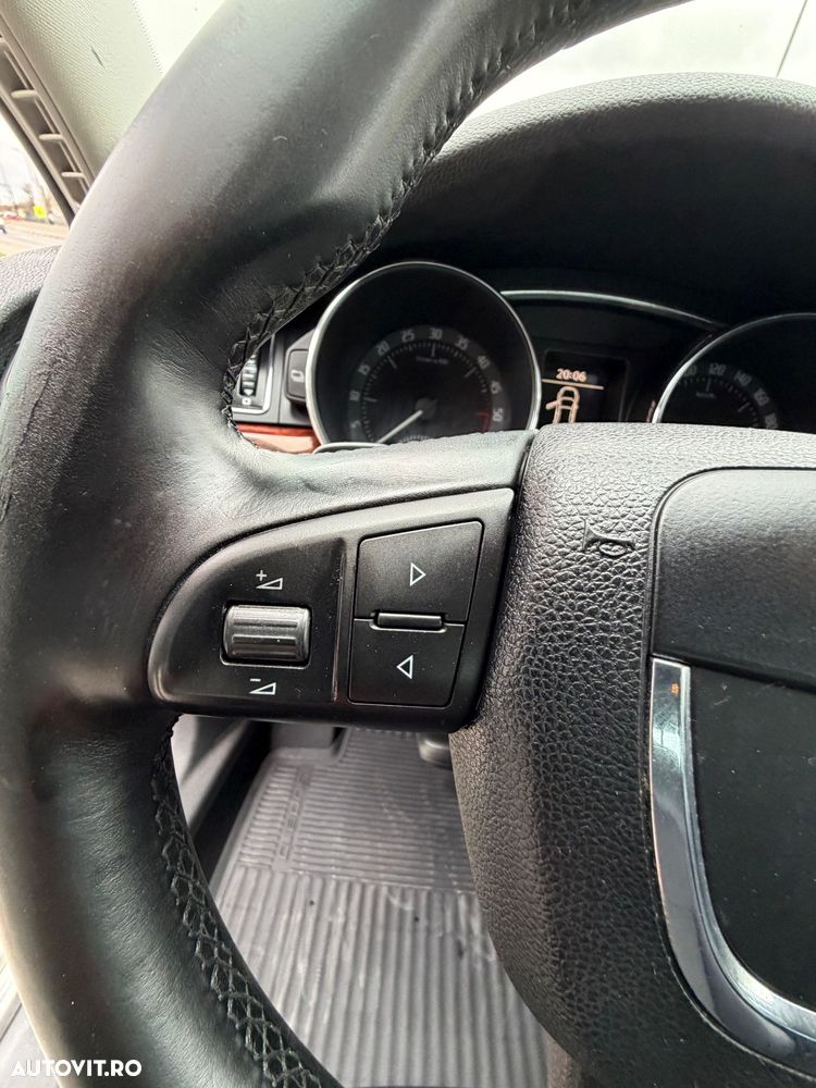 Skoda Superb 2.0 TDI Elegance DSG - 15