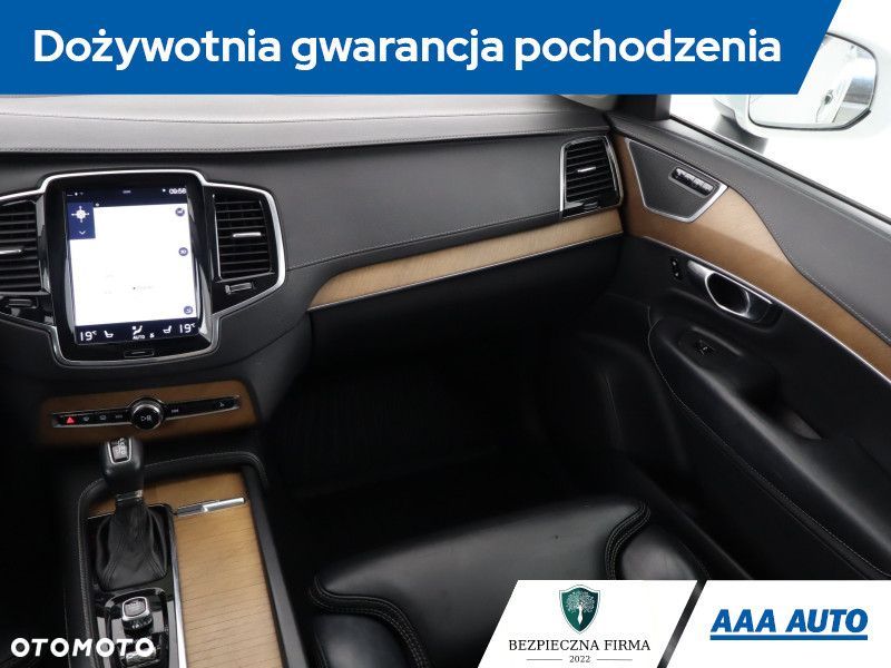 Volvo XC 90 - 10