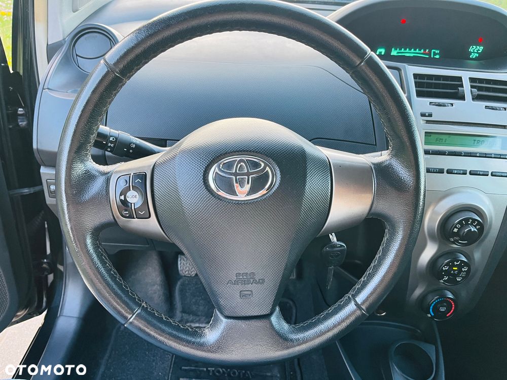 Toyota Yaris 1.0 Luna A/C - 10