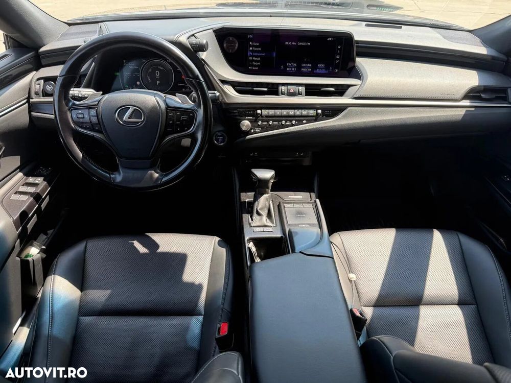 Lexus Seria ES - 17