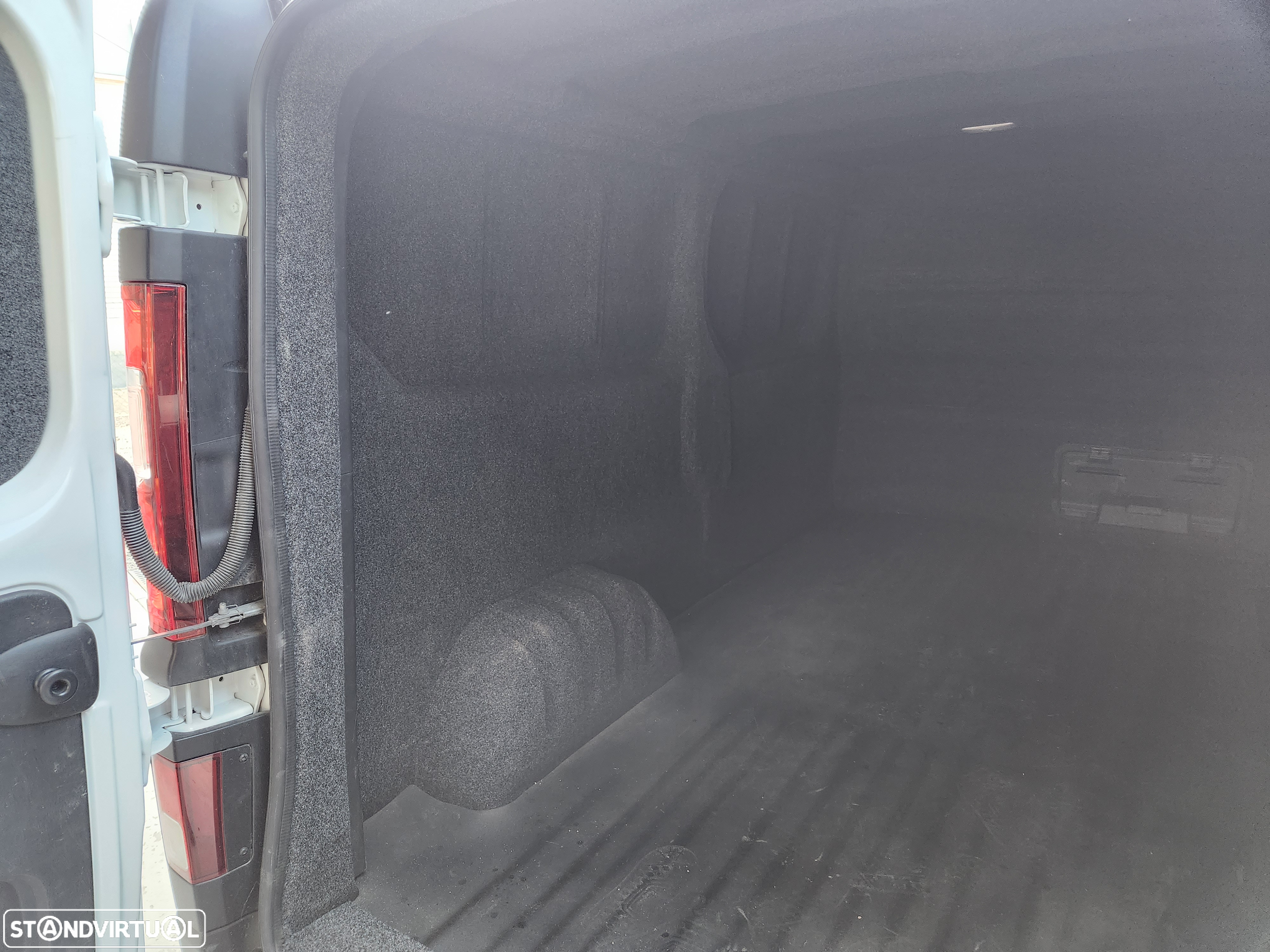 Renault TRAFIC - 21