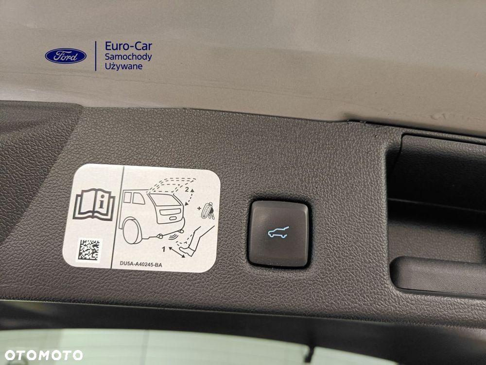 Ford Kuga - 10