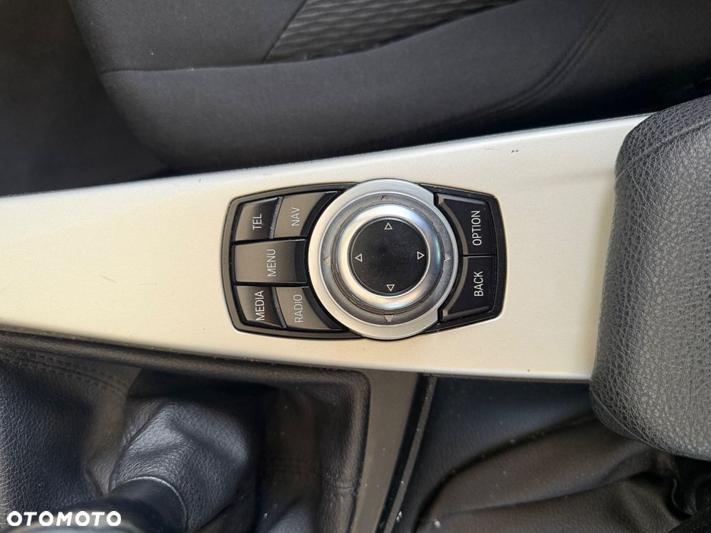 BMW Seria 3 316d Luxury Line EU6 - 18