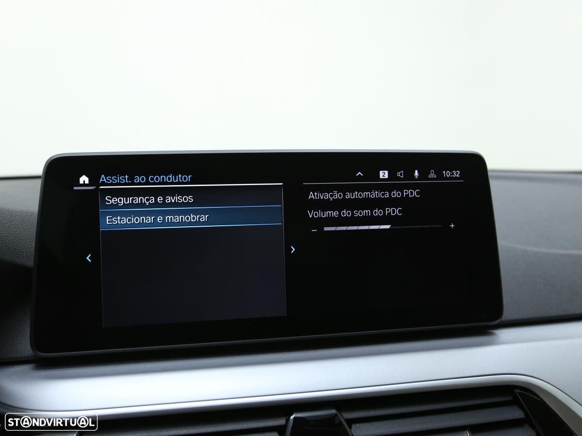 BMW 530 e - 24