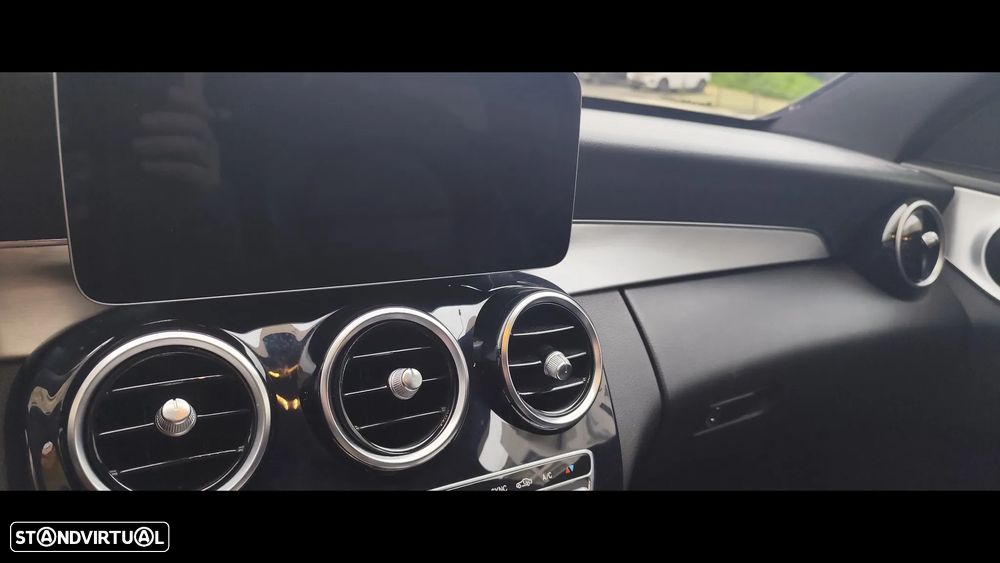 Mercedes-Benz C 180 d Station AMG Line - 3