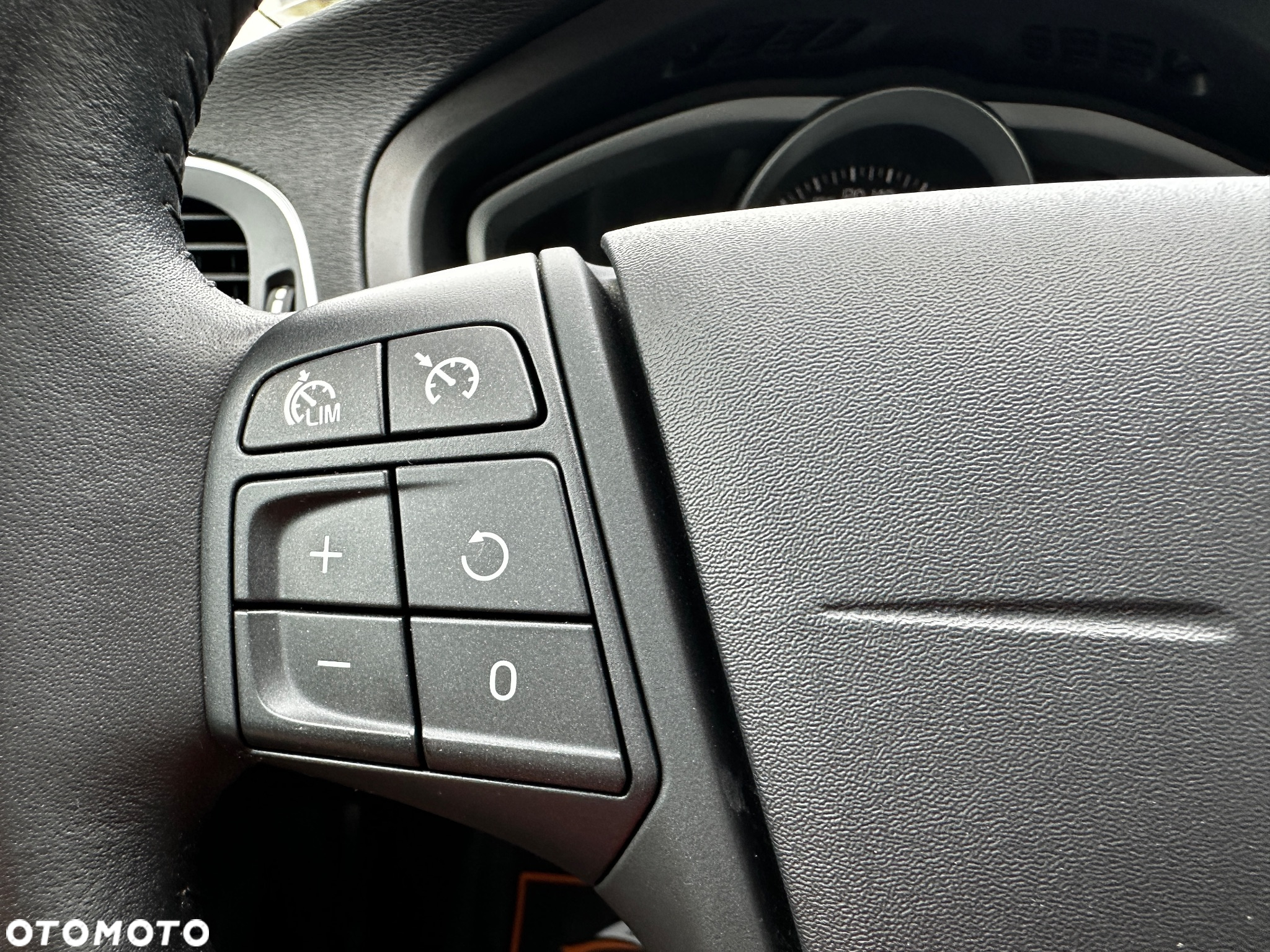 Volvo V40 D2 Drive-E Kinetic - 29