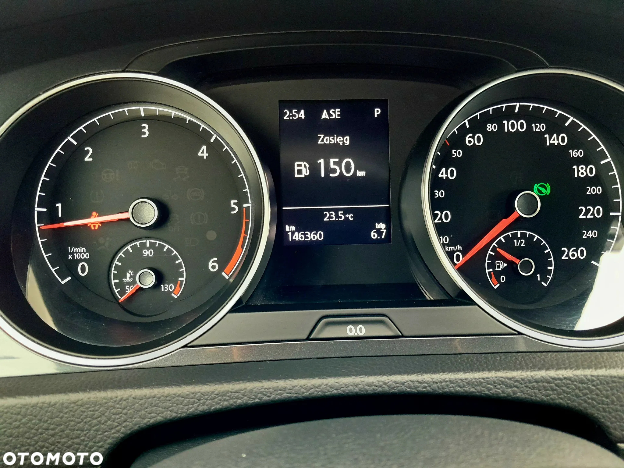 Volkswagen Golf 2.0 BlueTDI DSG Highline - 29