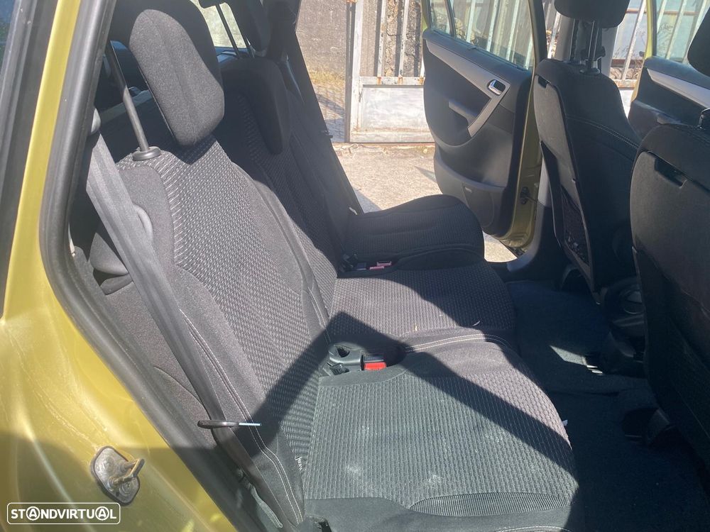 Citroën C4 Grand Picasso - 11