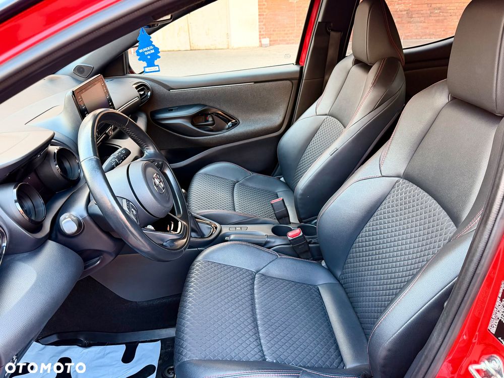 Toyota Yaris 1.5 Executive - 16