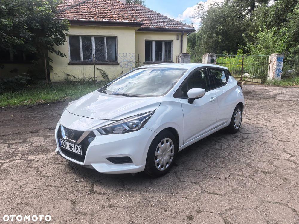 Nissan Micra - 1