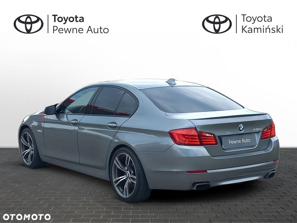 BMW Seria 5 550i - 3